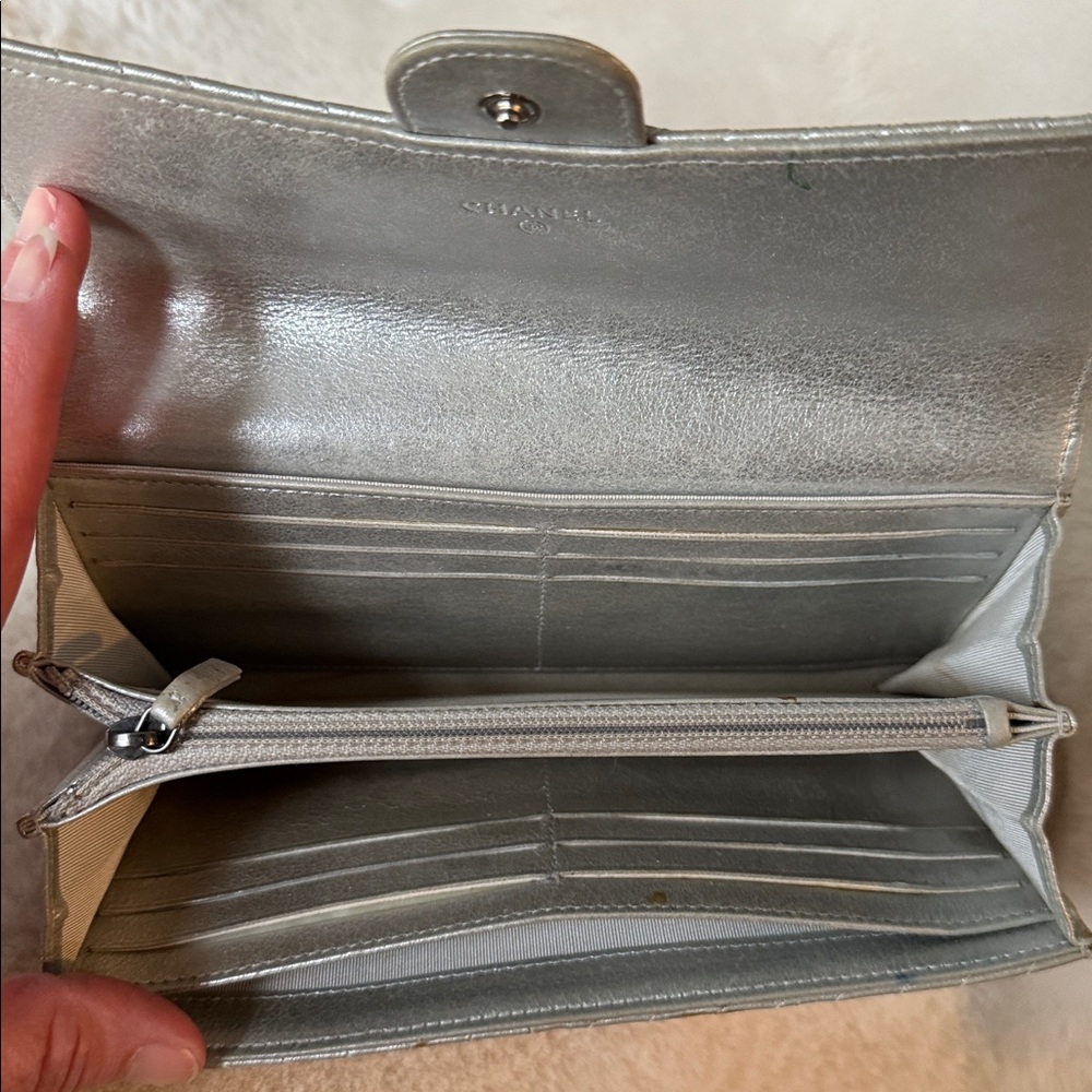 Chanel Chevron Quilted Flap Metallic Silver Wallet - Picture 10 of 17